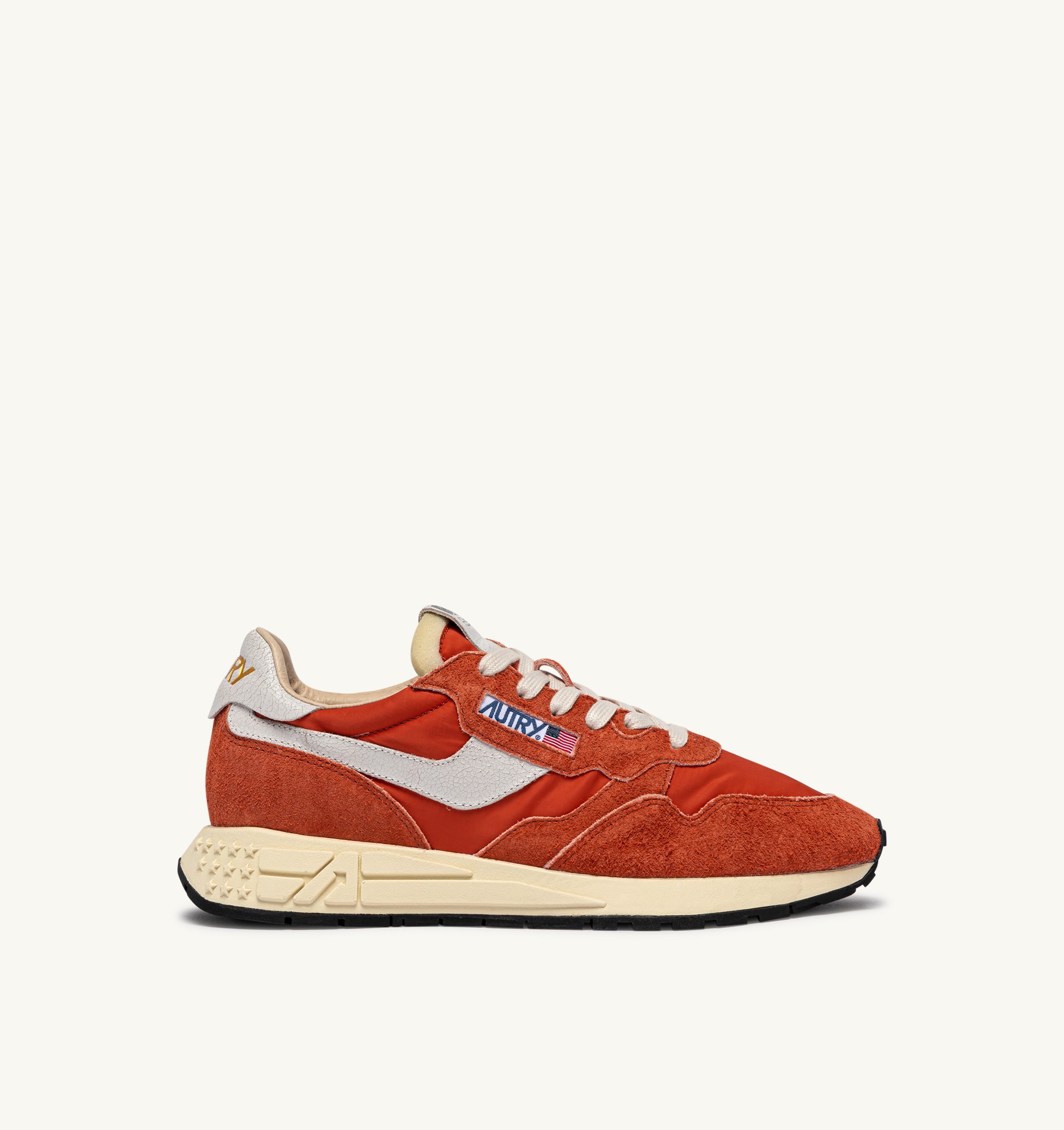 BASKETS REELWIND LOW EN NYLON ET DAIM BLANC ET ORANGE RUST