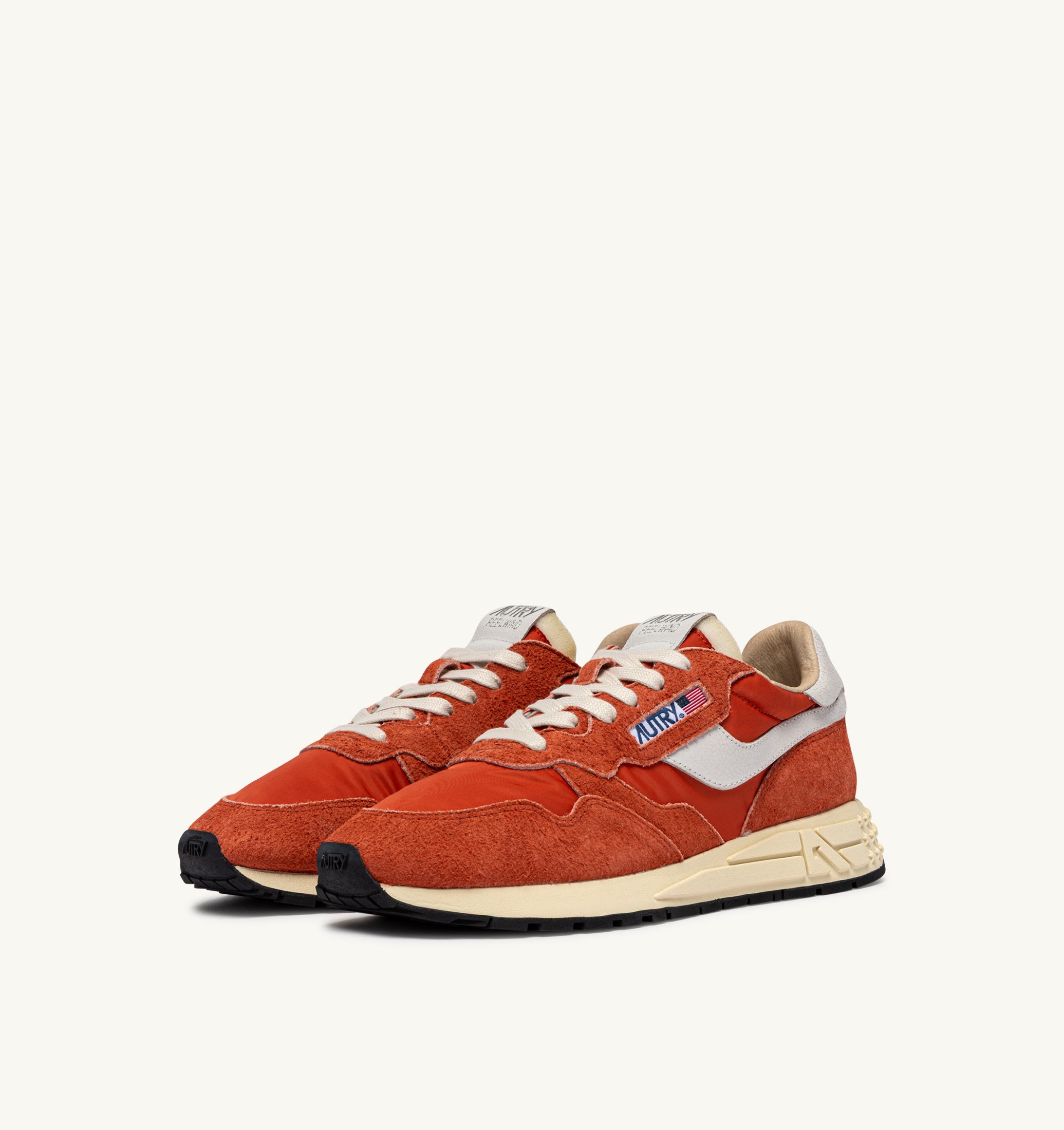 BASKETS REELWIND LOW EN NYLON ET DAIM BLANC ET ORANGE RUST