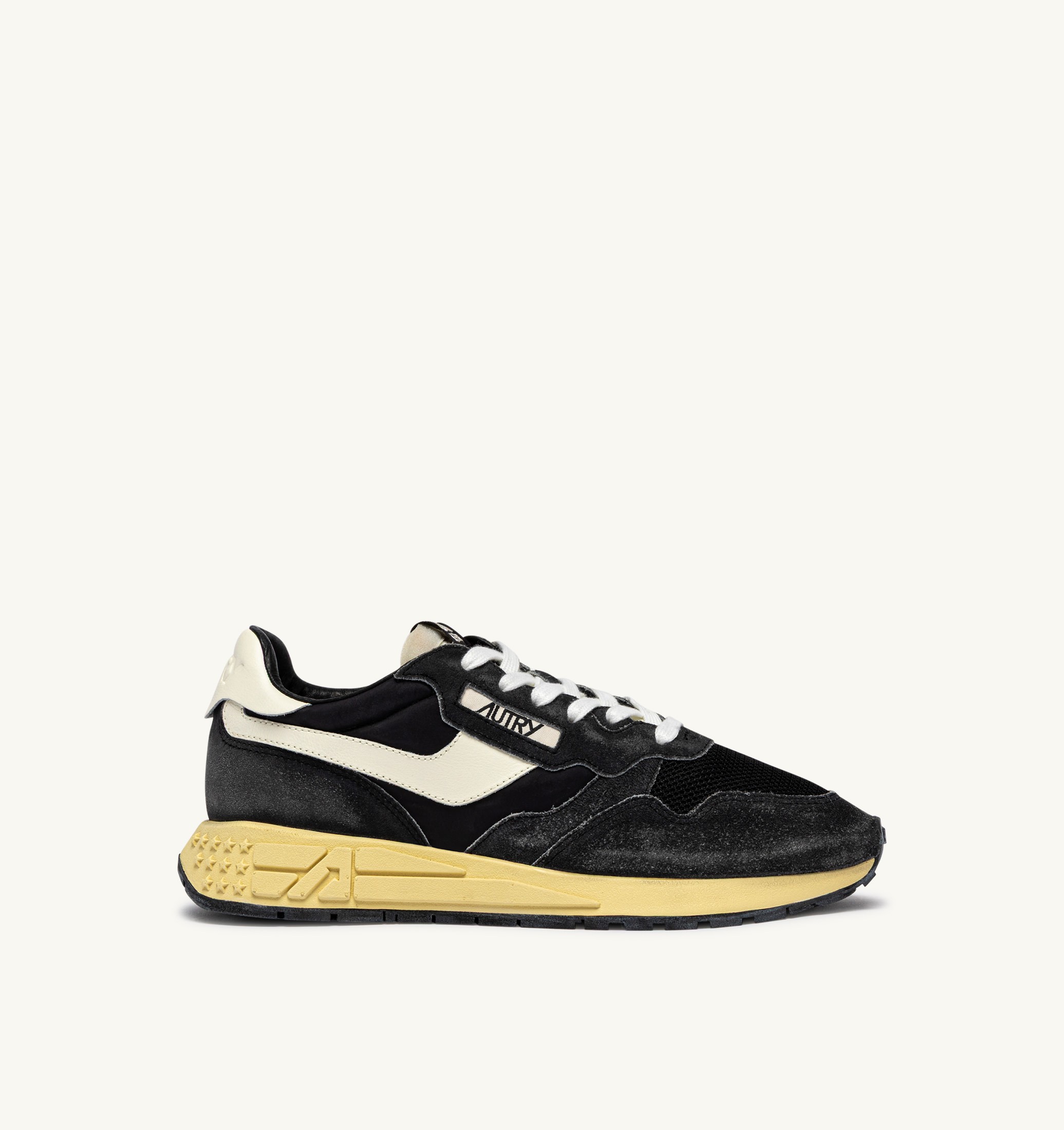 BASKETS REELWIND LOW EN NYLON ET DAIM BLACK SUGAR ET MARSHMALLOW