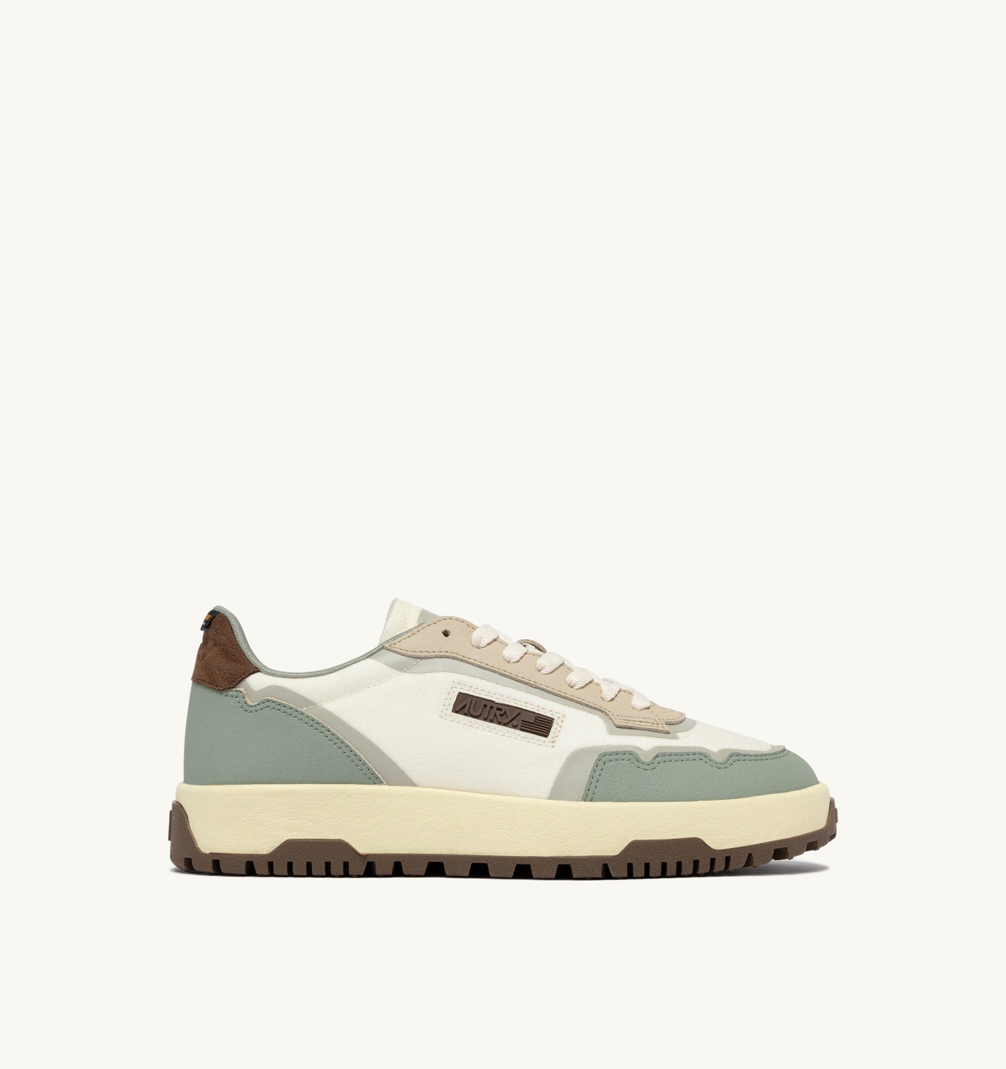BASKETS WILDPACE LOW EN CORDURA ET CUIR MARSHMALLOW ET SEA GRASS