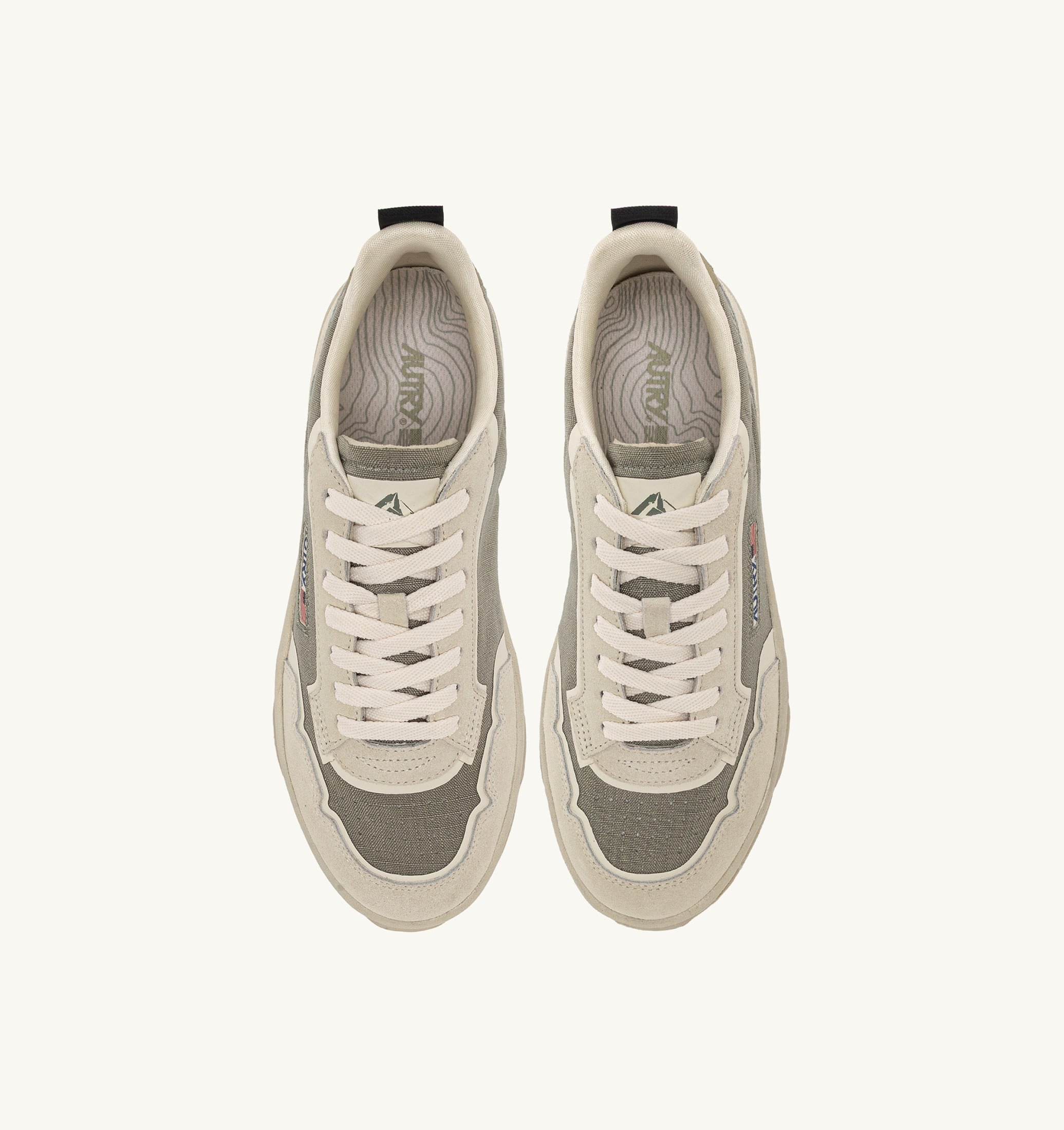 BASKETS WILDPACE LOW EN CORDURA ET DAIM ELM ET BLANC