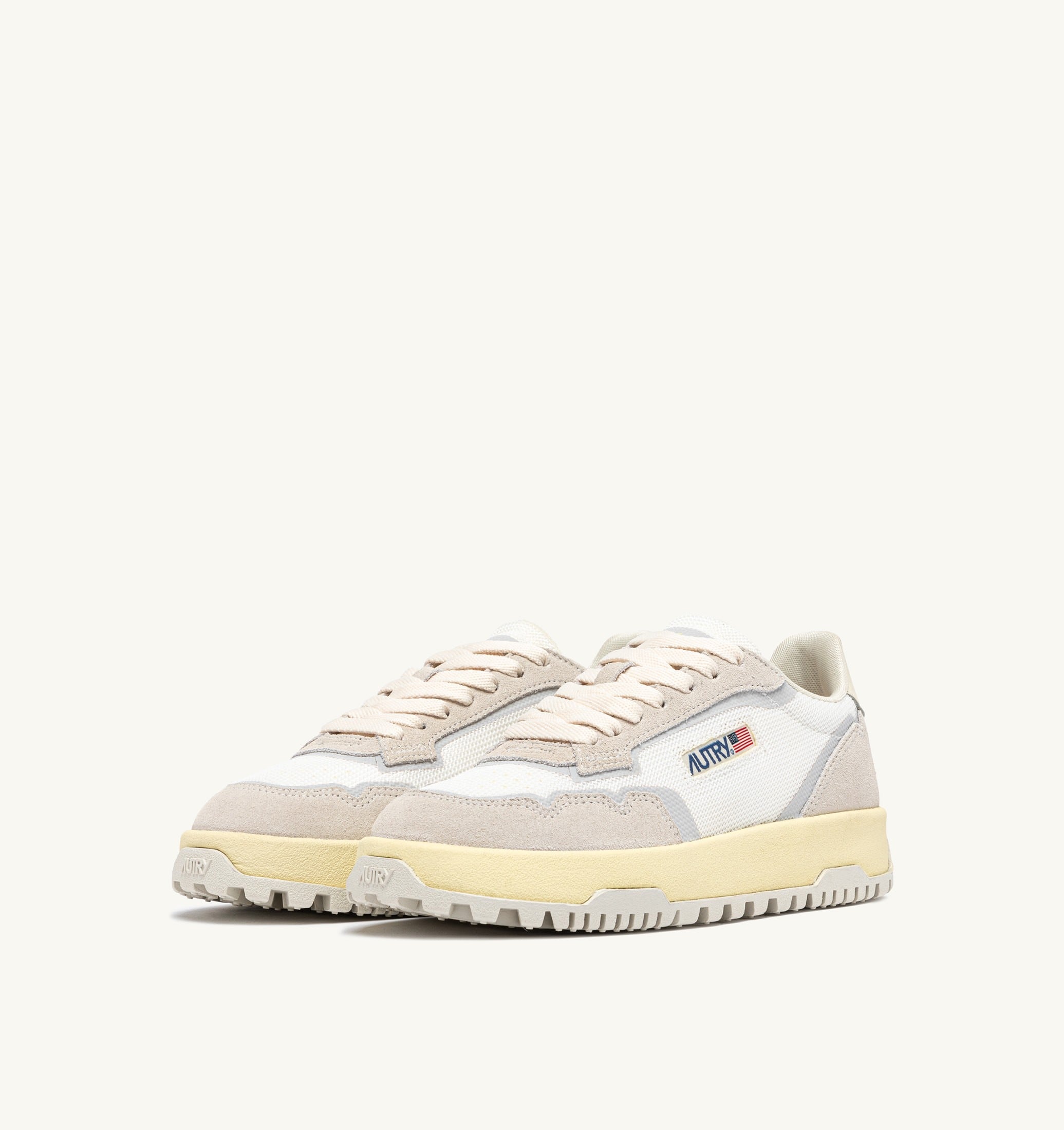 BASKETS WILDPACE LOW EN DRAGON MESH ET DAIM BLANC ET MARSHMALLOW