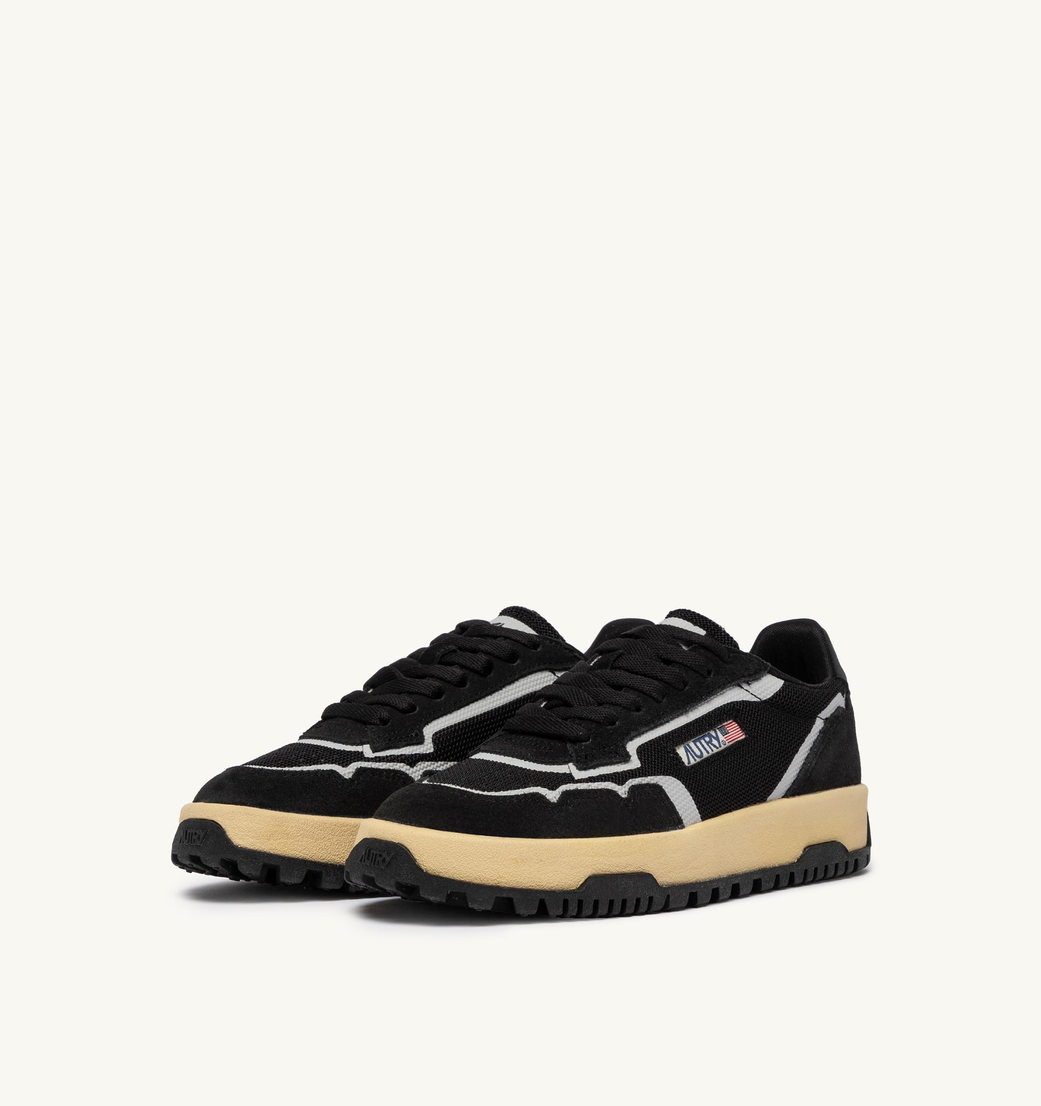 BASKETS WILDPACE LOW EN DRAGON MESH ET DAIM NOIR