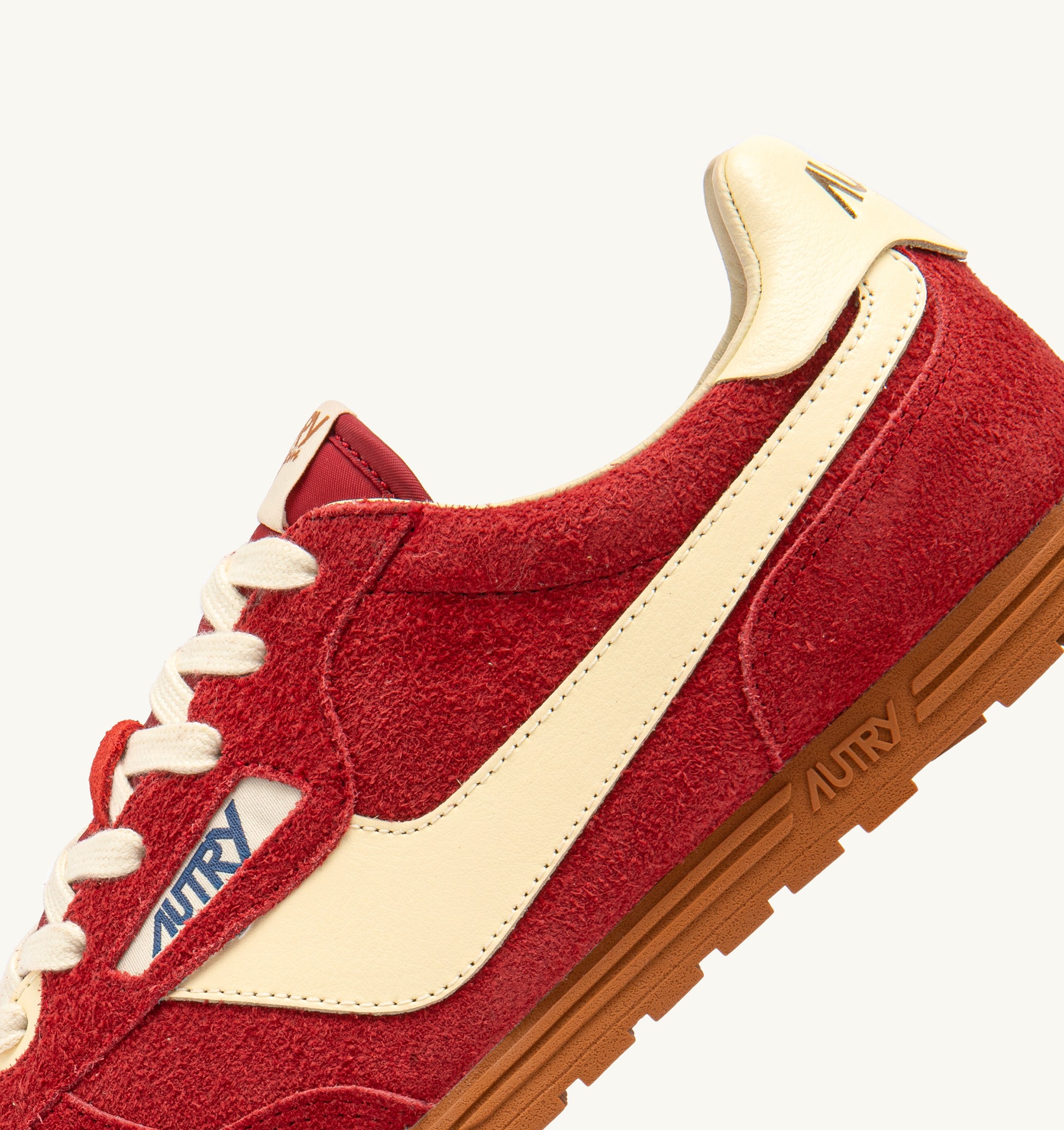BASKETS WINDSPIN EN DAIM ET CUIR IMPERIAL RED ET RUTABAGA