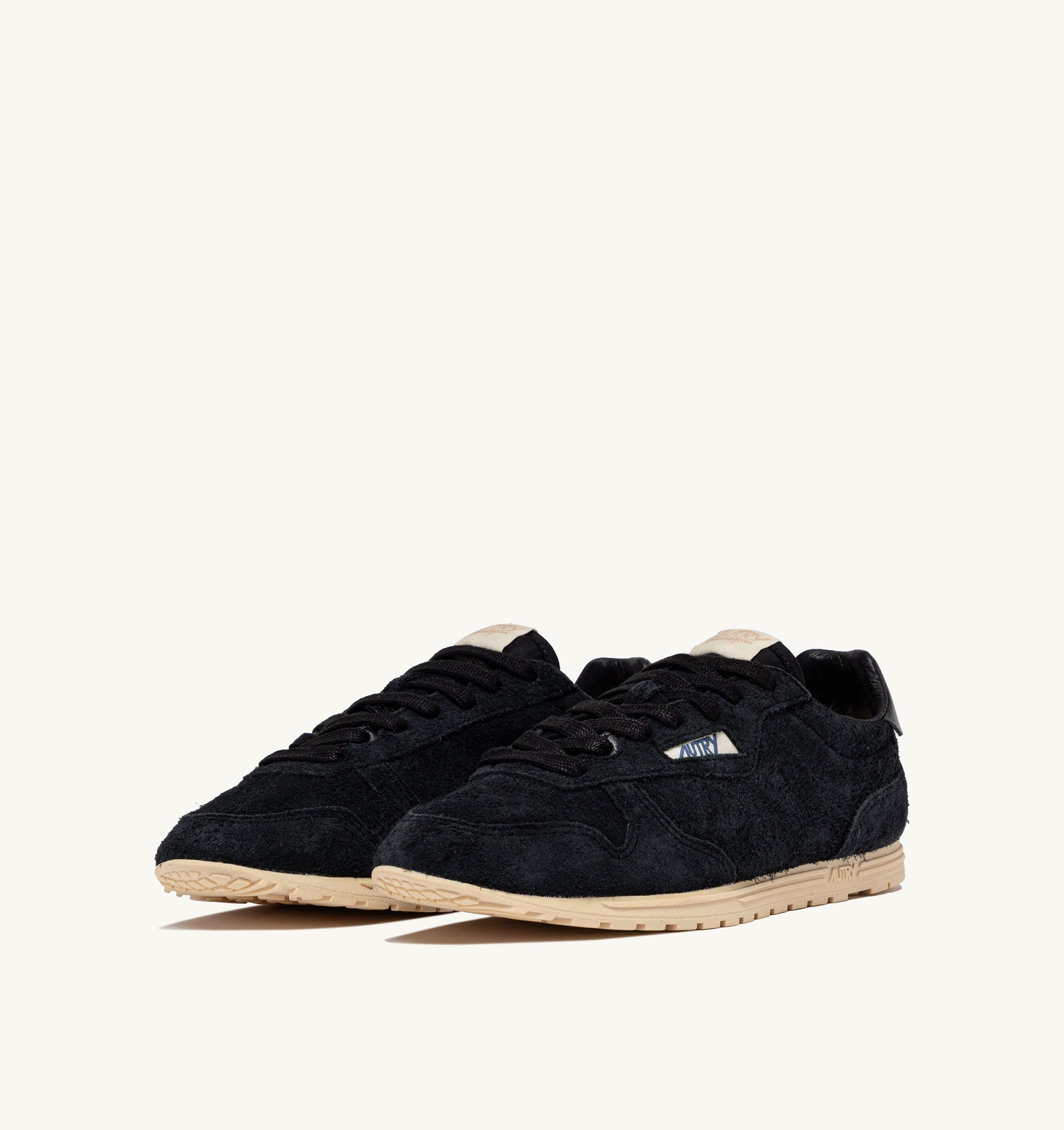 BASKETS WINDSPIN EN DAIM NOIR